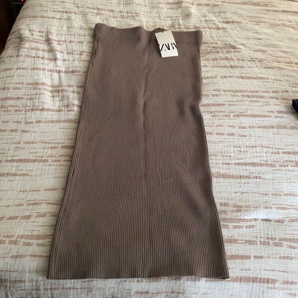 NWT Zara Ribbed Midi Skirt